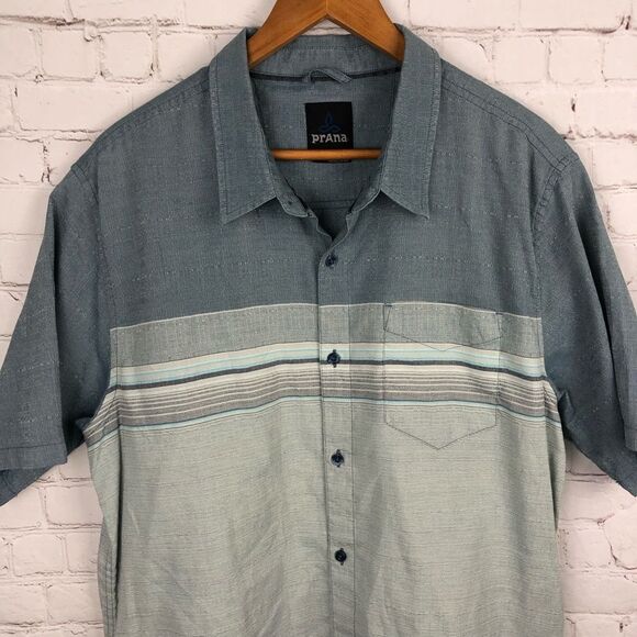 Prana Blue Short Sleeve Button Up Men's Sz XL - Picture 1 of 9